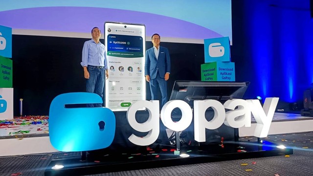 Direktur dan Presiden GoTo Financial Hans Patuwo (kiri) dan CEO PT GoTo Gojek Tokopedia Tbk Patrick Walujo (kanan) menghadiri peluncuran Gopay, Rabu (26/7/2023). Foto: Ghinaa Rahmatika/kumparan