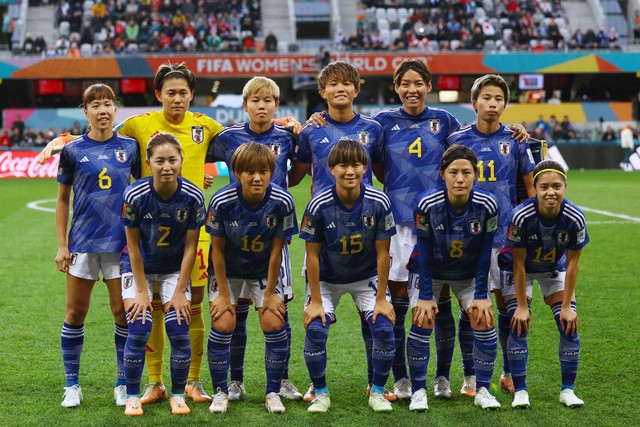 Pemain Jepang berpose untuk foto grup tim sebelum hadapi Kosta Rika pada Piala Dunia Wanita 2023, di Stadion Forsyth Barr, Dunedin, Selandia Baru, Rabu (26/7/2023). Foto: Molly Darlington/REUTERS