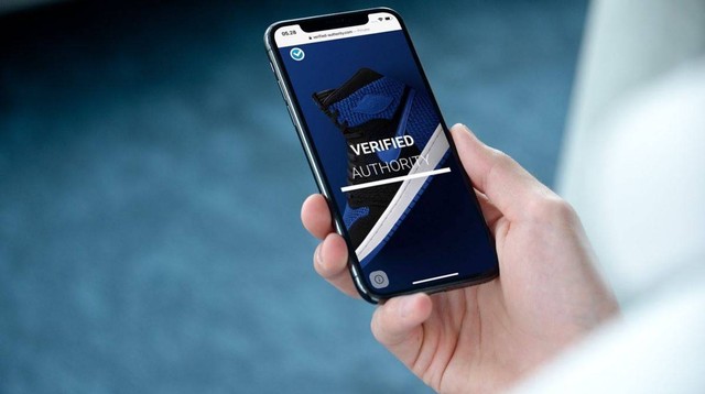 Proses Legit Check dengan teknologi Artificial Intelligence dapat melindungi konsumen dari produk replika yang beredar di Indonesia. Sumber : Verified Authority.