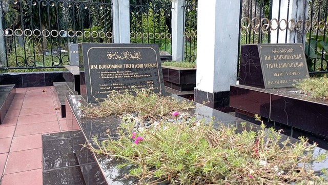 Makam Tirto Adhi Soerjo di Tanah Sareal, Bogor. (foto: dokumen pribadi)