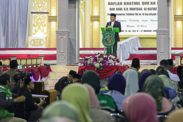 Plt Ketua Umum PPP Mardiono menghadiri Perayaan Khatmil Quran di Ponpes Al-Asyariyyah Wonosobo Foto: Dok. Istimewa