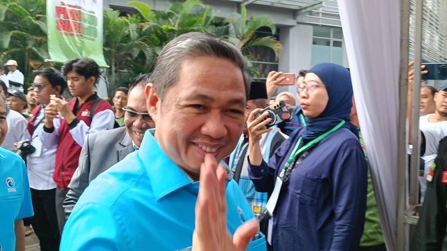 Ketum Partai Gelora, Anis Matta hadiri acara Puncak Harlah ke-25 PBB di ICE BSD, Tangerang, Minggu (30/7). Foto: Zamachsyari/kumparan