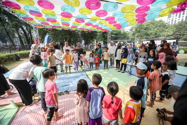 Keseruan hari kedua di Festival Hari Anak 2023 bersama kumparanMOM di Taman Anggrek GBK, Jakarta, Minggu (30/7/2023). Foto: Dicky Adam Sidiq/kumparan