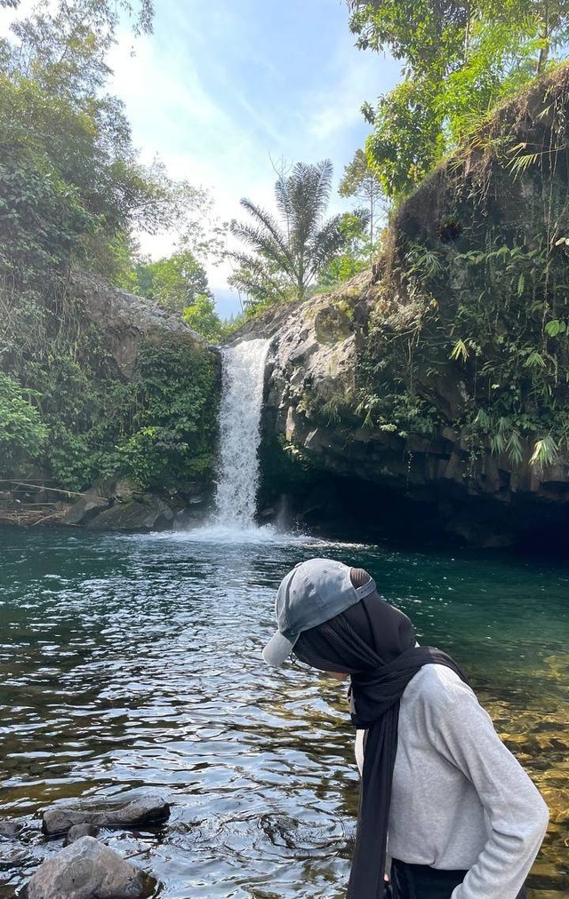 Tempat wisata Curug Bayan di Baturraden, Kabupaten Banyumas, Jawa Tengah, Minggu (30/07