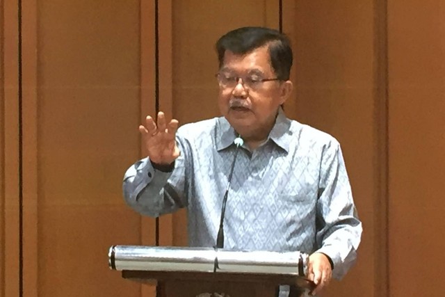 Wakil Presiden ke-10 dan ke-12 Republik Indonesia, Jusuf Kalla dalam acara Seminar Anak Muda untuk Politik pleh PUSKAPOL UI di Gedung Nusantara, Kompleks Parlemen, Jakarta, Senin (31/7/2023).  Foto: Zamachsyari/kumparan