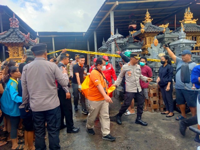 Evakuasi korban kebakaran gudang di Badung, Bali - IST