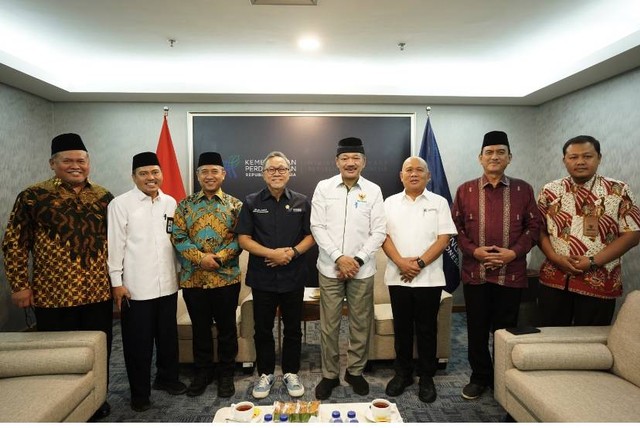 Menteri Perdagangan (Mendag) RI Zulkifli Hasan menerima audiensi dan silaturahmi pimpinan Badan Amil Zakat Nasional (Baznas) RI di Kantor Kementerian Perdagangan (Kemendag) dok. Kemendag.