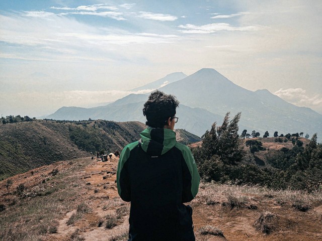 Ilustrasi gunung tertinggi kedua di Pulau Jawa (Unsplash)