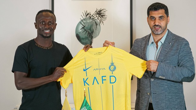 Sadio Mane resmi gabung Al Nassr. Foto: Twitter/AlNassrFC_EN