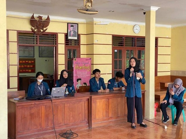 Penyuluhan Pencegahan Maladminitrasi dalam Pelayanan Publik oleh Mahasiswa KKN UNDIP Bianca Alma Hafizha (Sumber : Dokumentasi Pribadi)