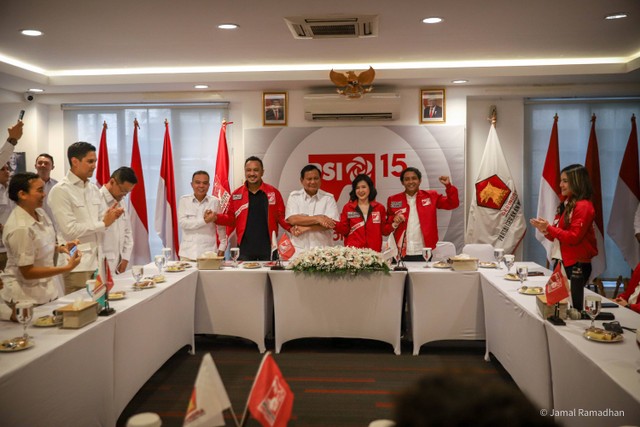 Ketua Umum Partai Gerindra Prabowo Subianto mengunjungi DPP Partai Solidaritas Indonesia (PSI), Jakarta Pusat, Rabu (2/8/2023). Foto: Jamal Ramadhan/kumparan