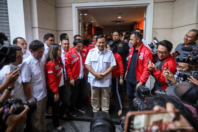 Ketua Umum Partai Gerindra Prabowo Subianto mengunjungi DPP Partai Solidaritas Indonesia (PSI), Jakarta Pusat, Rabu (2/8/2023). Foto: Jamal Ramadhan/kumparan