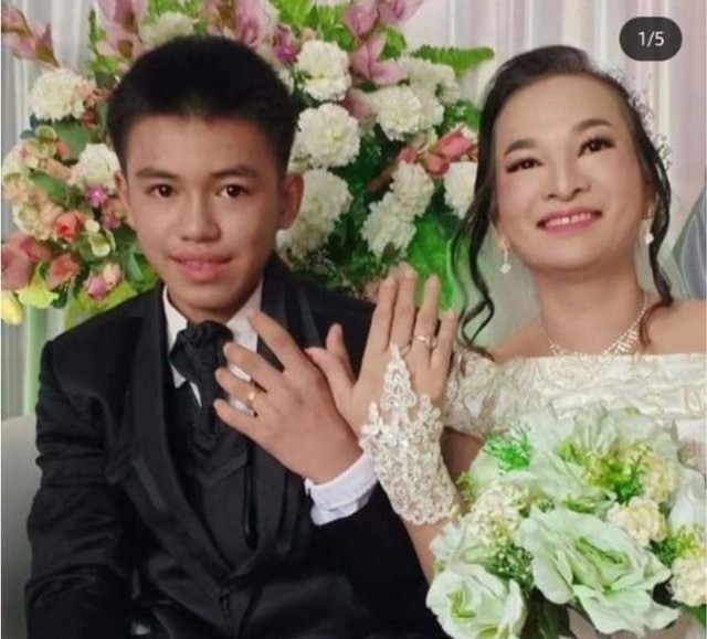 Pasangan beda usia menikah di Sambas, pengantin perempuan berusia 41 tahun dan pengantin pria berusia 16 tahun. Foto: Instagram Sambas Informasi