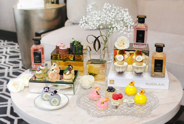 Guerlain L Art  La Matiere Afternoon Tea, pengalaman minum teh bernuansa mewah di Peacock Lounge, Hotel Fairmont Jakarta. Foto: Guerlain & Fairmont Jakarta