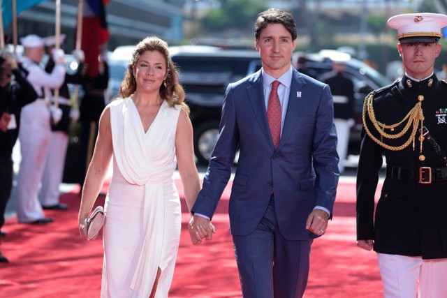 Perdana Menteri Kanada Justin Trudeau dan istrinya Sophie Gregoire Trudeau. Foto: Anna Moneymaker / AFP