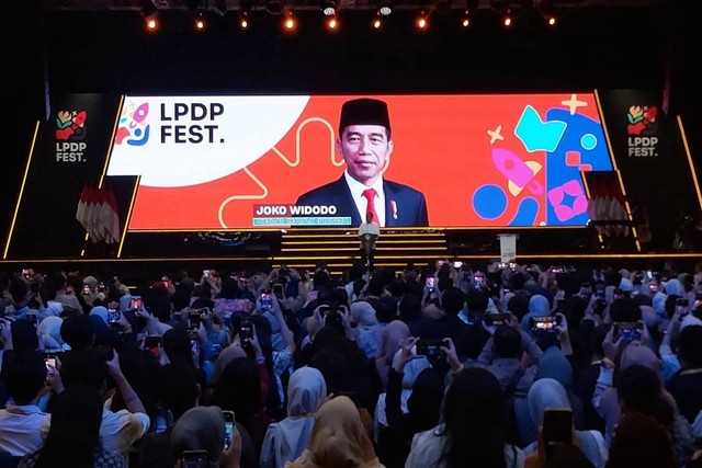 Presiden Jokowi di LPDP Fest, Kamis (3/8/2023). Foto: Nadia Riso/kumparan