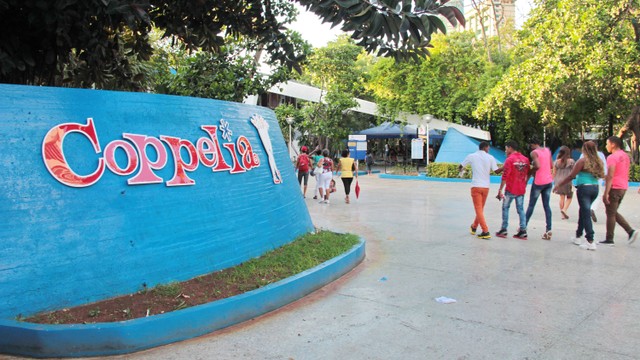 Coppelia Park, tempat makan es krim terbesar di dunia. Foto: Nestor Noci/Shutterstock