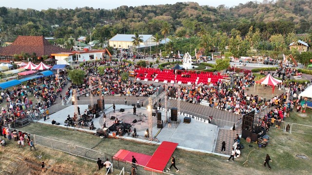 Festival Musik Terapung di areal Taman Nyi Ageng Rakit, Rawa Jombor, Klaten, Jateng, Jumat (4/8/2023). Foto: Dok. Pemkab Klaten