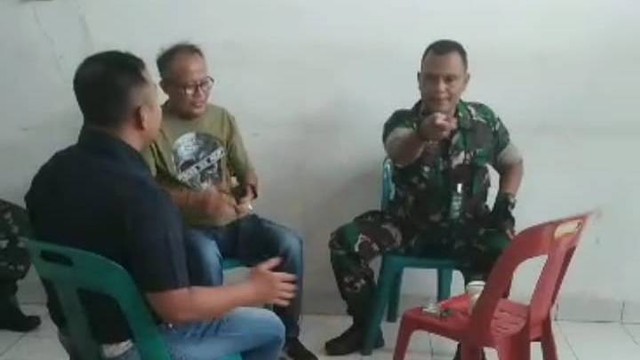 Keributan antara anggota TNI dan Polri di Polrestabes Medan. Foto: Dok. Istimewa