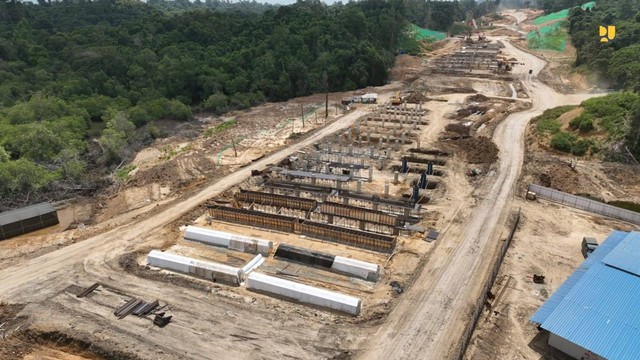 Progres pembangunan jalan tol di KIPP IKN Nusantara.  Foto: Dok: PUPR