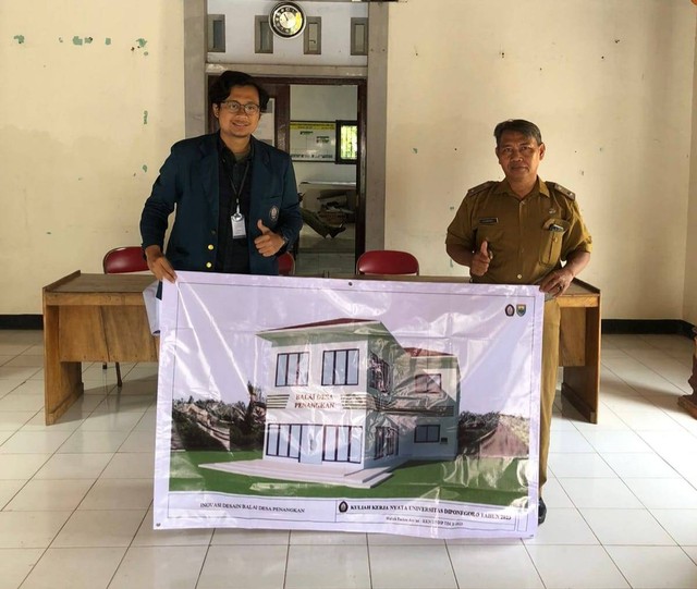 Penyerahan desain Balai Desa dari mahasiswa kepada Kepala Desa Penangkan