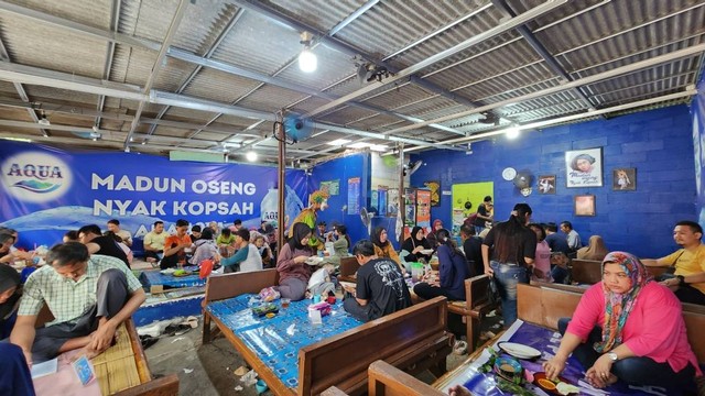 Sajian makanan di Warung Bang Madun 'Nyak Kopsah', Cipondoh, Tangerang (6/8/23). Foto: Azalia Amadea/Kumparan