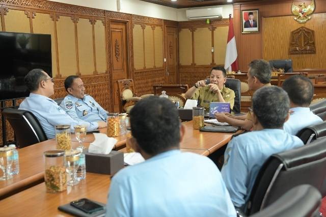 Lilik Sujandi, Plh. Kepala Kepala Kantor Wilayah Kemenkumham Aceh melakukan audiensi dengan Pj. Gubernur Aceh, Achmad Marzuki 