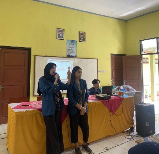 Mahasiswa KKN Tim II Undip melakukan upaya penekanan angka pernikahan tidak didaftarkan secara hukum