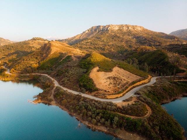 Negara kita terdiri dari ribuan pulau yang berjajar. Sumber: pexels.com