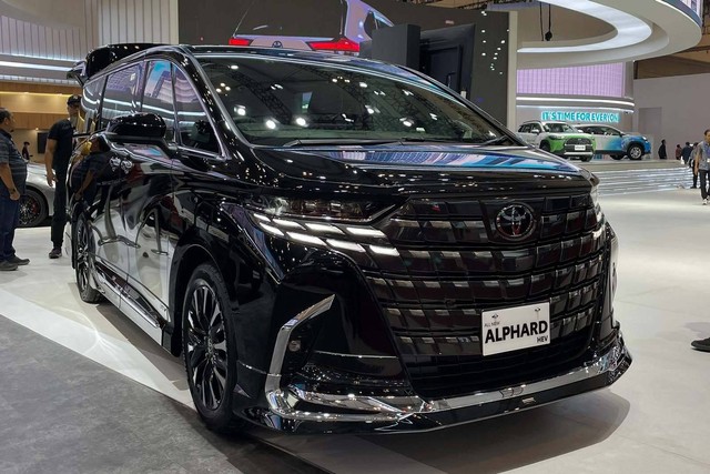 Toyota All New Alphard di GIIAS 2023. Foto: Sena Pratama/kumparan