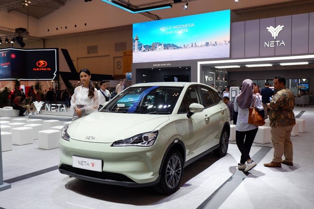 Mobil listrik Neta V di GIIAS 2023. Foto: Aditya Pratama Niagara/kumparan