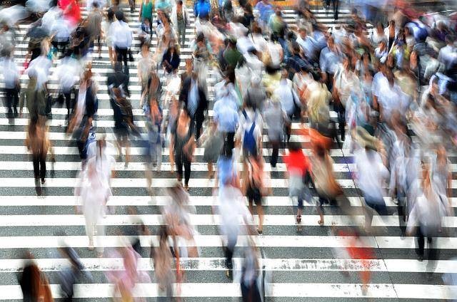 Ilustrasi contoh mobilitas horizontal. Foto: Pexels