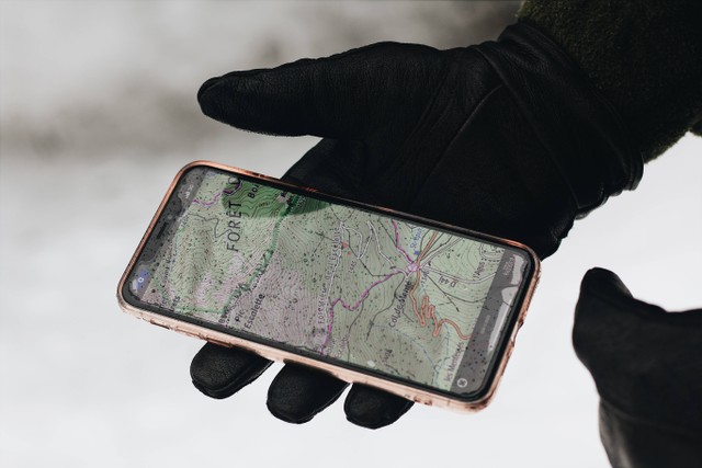 ilustrasi Cara Bikin Alamat di Maps. Unsplash/Mael BALLAND.