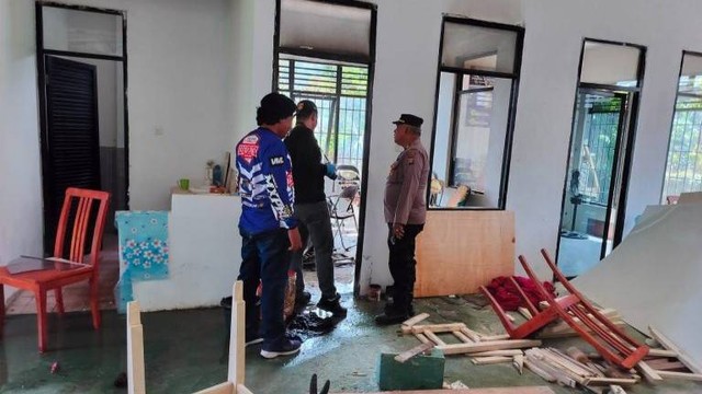 Polisi selidiki penyebab kebakaran di Ponpes Al Wasilah Lemo Kabupaten Polewali Mandar, Sulawesi Barat. Foto: Dok. Polres Polman