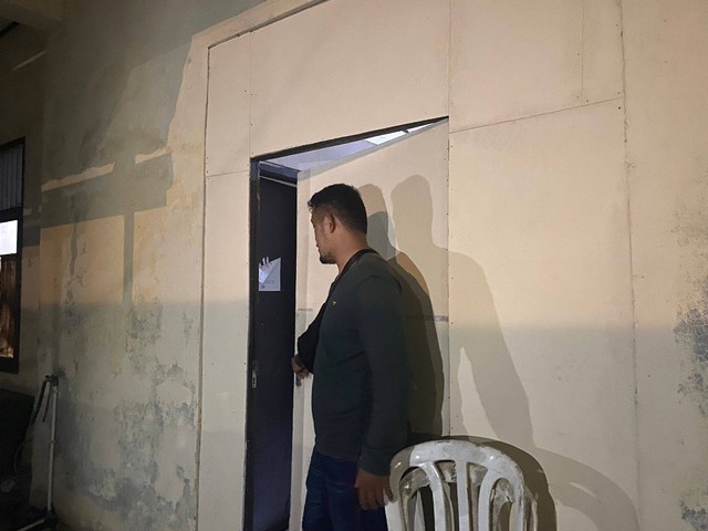 Pintu belakang unit 1 Jatanras Satreskrim Polresta Bandar Lampung. | Foto: Sinta Yuliana/Lampung Geh