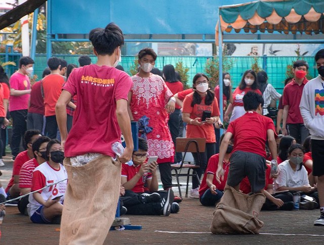 Ilustrasi caption ajakan lomba. Sumber: www.unsplash.com