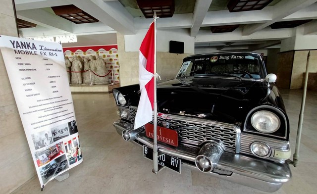 Limousine Yanka, salah satu kendaraan dinas Bung Karno. Foto-foto: Masruroh/Basra