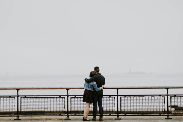 Ilustrasi girlfriend rules dalam hubungan. Sumber foto: Unsplash