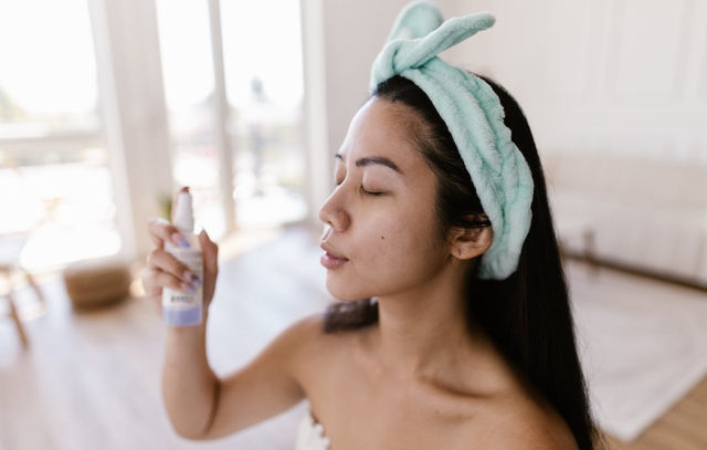 Manfaat Facemist. Sumber: Pexels/RDNE Stock Project