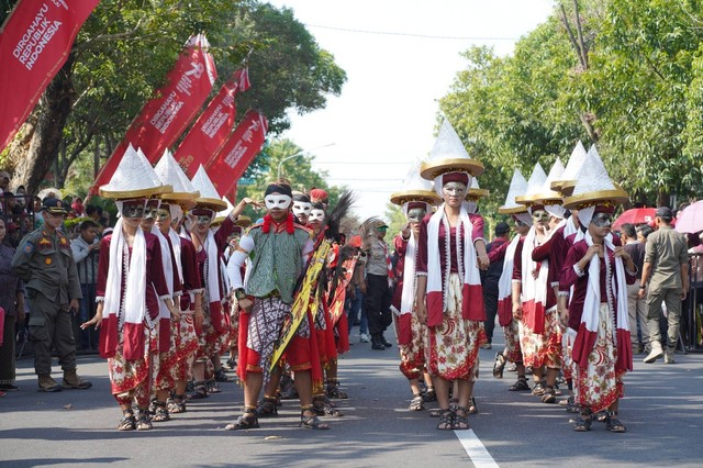 Karnaval Budaya Kabupaten Klaten 2023 digelar di Jalan Utama Kota Klaten, Sabtu (19/8/2023). Foto: Dok. Pemkab Klaten