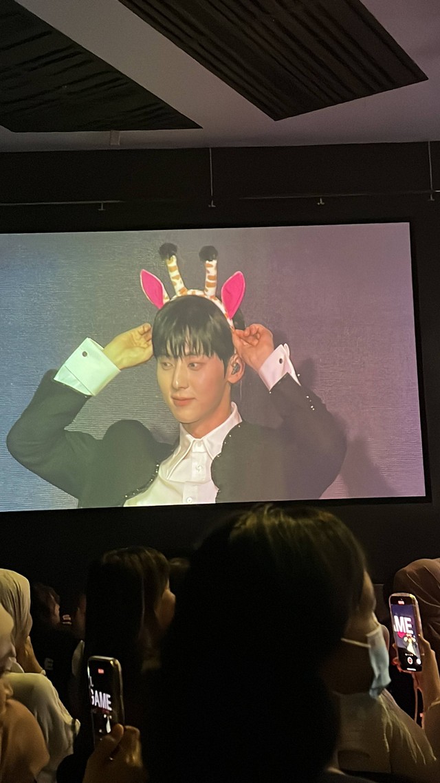 Hwang Min Hyun menggelar mini konser bertajuk 'Unveil' in Jakarta di The Kasablanka Hall, Jakarta, Sabtu (19/8/2023). Foto: Nurlaela/kumparan