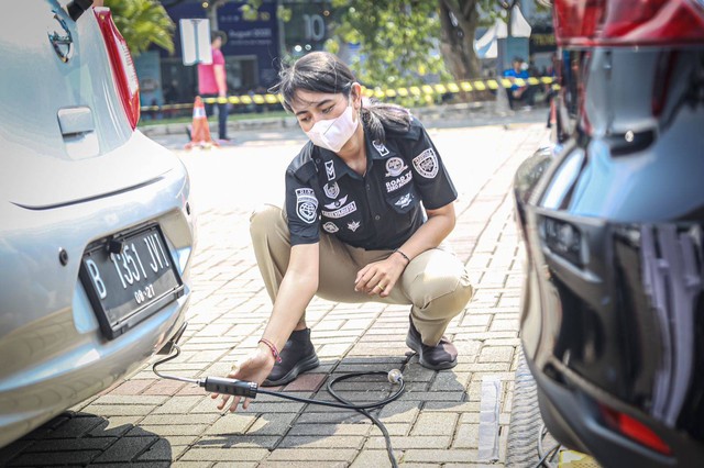 Pertamina Patra Niaga adakan uji emisi gratis di GIIAS, Tangerang Selatan, Minggu (20/8/2023). Foto: Pertamina Patra Niaga