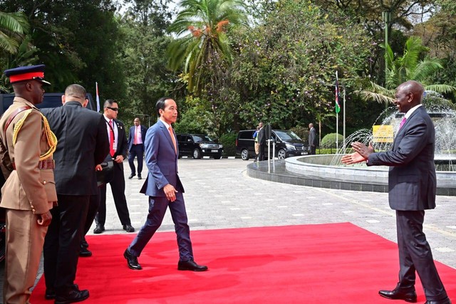 Presiden Jokowi bertemu dengan Presiden Republik Kenya William Ruto. Foto: Muchlis Jr/Biro Pers Sekretariat Presiden