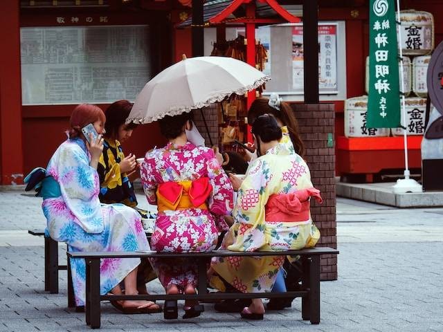 Oleh-Oleh Khas Jepang Untuk Wanita. Foto hanya ilustrasi. Sumber foto: Unsplash/Susann Schuster