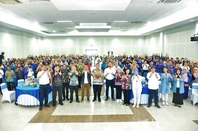 Rektor Udinus bersama tim Pusat Wirausaha Merdeka Kemdikbud Ristek
