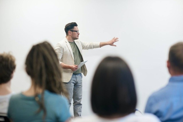 Ilustrasi guru. Foto: Pexels