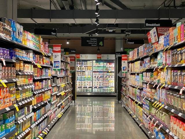 Ilustrasi supermarket Korea di Bandung, sumber foto: unsplash.com/Franki Chamaki