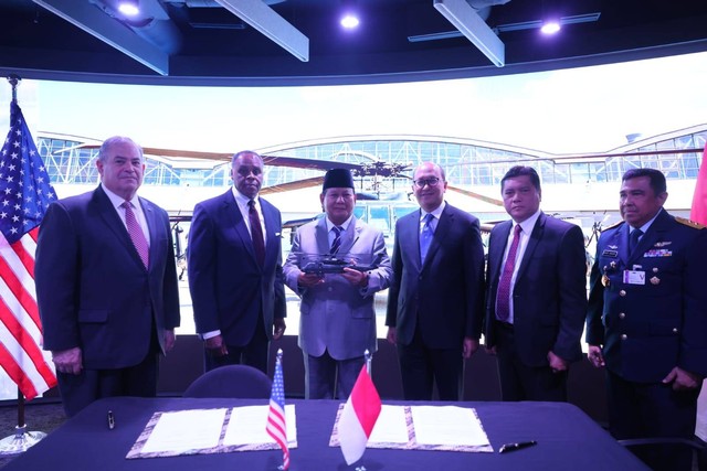 Prabowo Saksikan Penandatanganan Pembelian 24 Helikopter Sikorsky S-70M Black Hawk Baru di AS. Foto: Kemhan RI