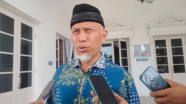 Gubernur Sumbar Mahyeldi Ansharullah.  Foto: Irwanda/kumparan