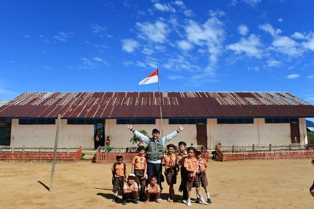 Guru di sekolah pedalaman. Foto: Pixabay/aditiotantra